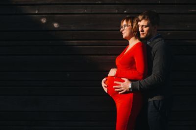 Gosia, Filip, Józio i piesy : rodzinna sesja ciążowa Gosia, Filip, Józio i piesy : rodzinna sesja ciążowa