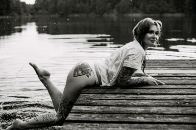 Ania : sesja kobieca w prywatnym plenerze