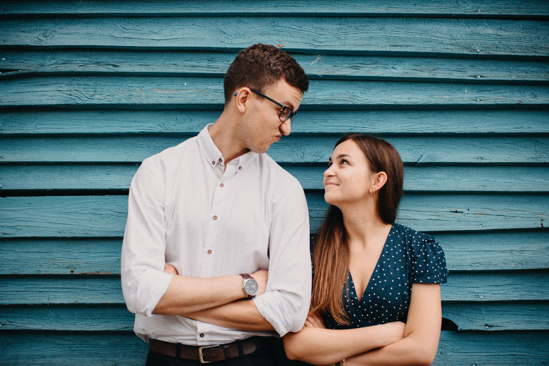 fotografia narzeczeńska nad jeziorem