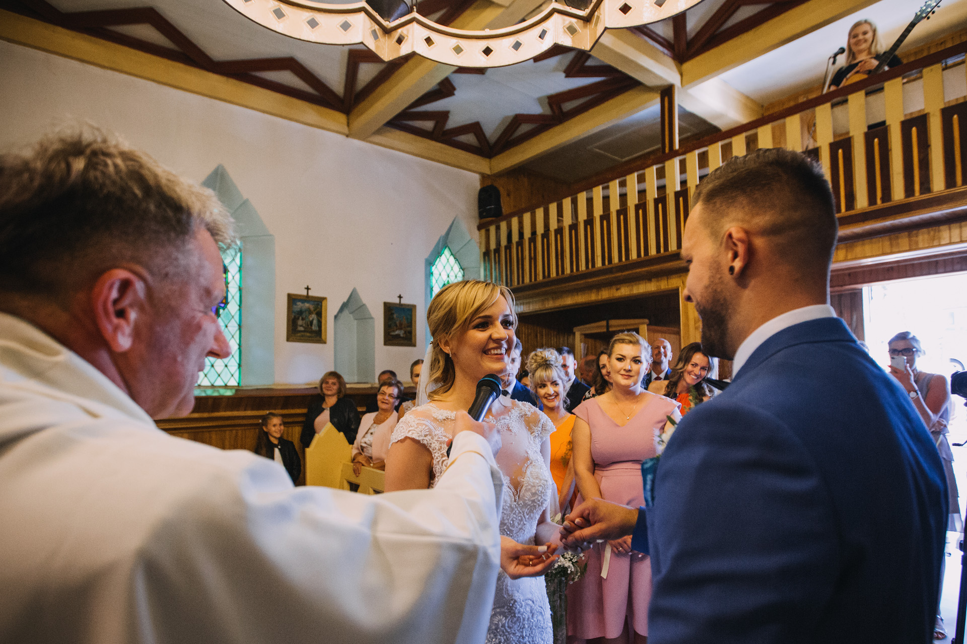 rustykalny ślub pełen emocji