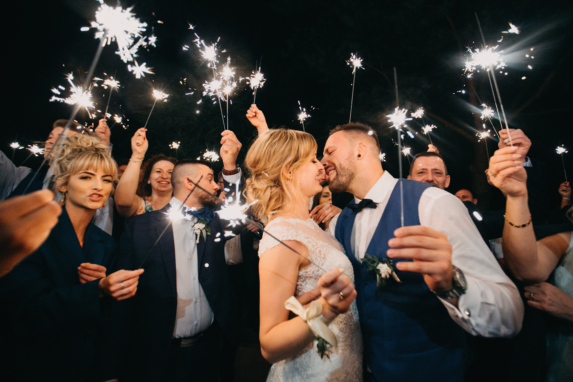 zimne ognie na weselu